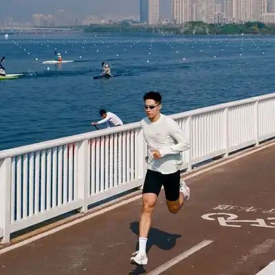 潘浩诗
